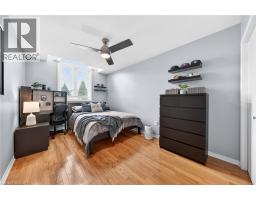 100 HAY Crescent - 28