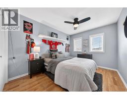 100 HAY Crescent - 30