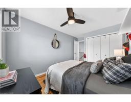 100 HAY Crescent - 31