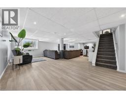 100 HAY Crescent - 36