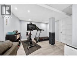 100 HAY Crescent - 38