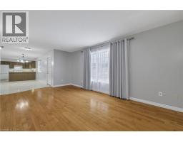 725 BINNING Street W - 14