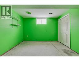 725 BINNING Street W - 29