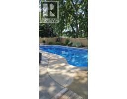 80 OLD FOREST Crescent - 42