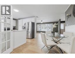 41 SPRUCE Street - 18