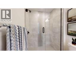 163 JULIE Crescent - 15