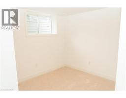 163 JULIE Crescent - 19