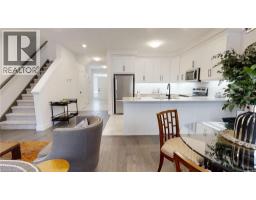 163 JULIE Crescent - 8