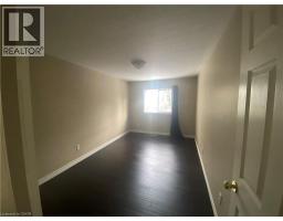 182 KINGSWOOD Drive - 11