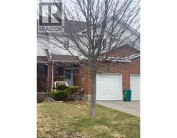 182 KINGSWOOD Drive - 3