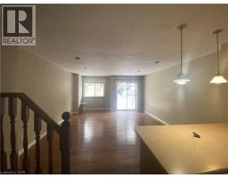 182 KINGSWOOD Drive - 8