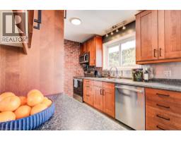 18 DUNCAIRN Avenue - 16