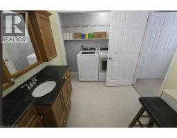 245 JOHN ROSA Street E - 9