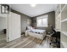 214 SNYDERS Road E UnitNo. 2 - 32