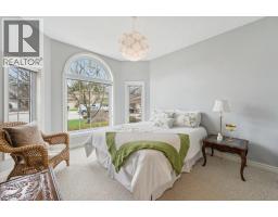 23 MOUNT ROYAL Place - 23