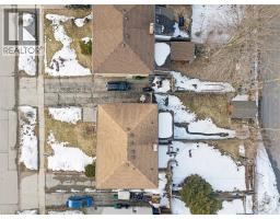 123 HENRY Street - 33