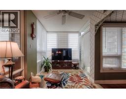 237 KING Street W UnitNo. 808 - 19