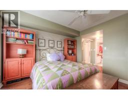 237 KING Street W UnitNo. 808 - 27