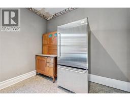 98 WILLIAM Street W - 6