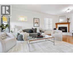 132 QUEEN Street W - 15