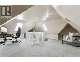 132 QUEEN Street W - 48