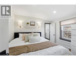 33 PARK HILL Road W - 11