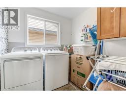 569 ALBERTA Avenue - 17