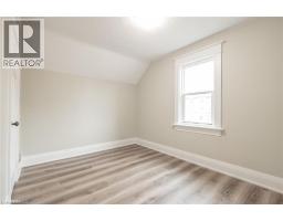 175 REGINA Street N - 17