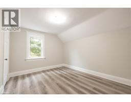 175 REGINA Street N - 19