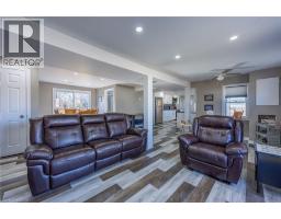 100 QUEEN Street E - 12