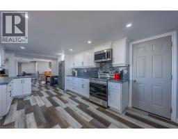 100 QUEEN Street E - 9