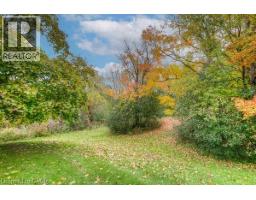 4 AVALON Place UnitNo. 106 - 6