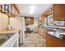 21 MEADOWLARK Road - 4