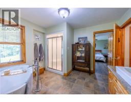 599 COCKSHUTT Road - 30