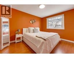 72 ST JEROME Crescent - 23