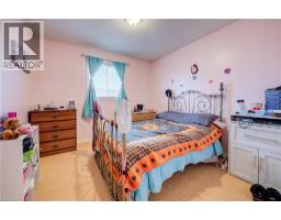 484 LANGLAW Drive - 22