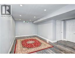 549 BURNETT Avenue - 40