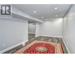 549 BURNETT Avenue - 41