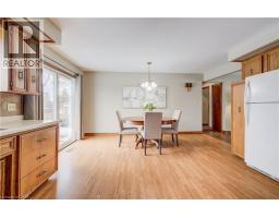 51 ADELAIDE Street - 10