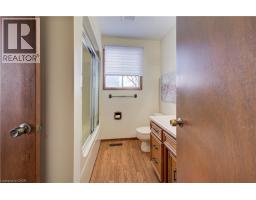 51 ADELAIDE Street - 17