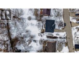 51 ADELAIDE Street - 40