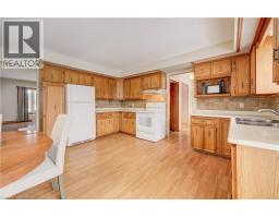 51 ADELAIDE Street - 9