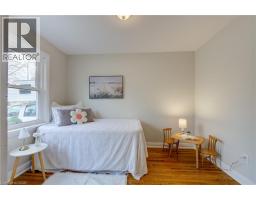 133 GLASTONBURY Crescent - 14