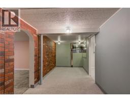 133 GLASTONBURY Crescent - 18