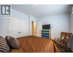 11 HICKORY HOLLOW - 18