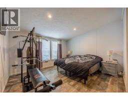 11 HICKORY HOLLOW - 20