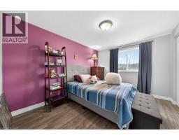 114 STIEFELMEYER Crescent - 21