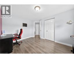 114 STIEFELMEYER Crescent - 23