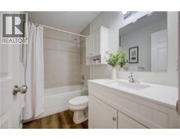 151 HIGHLAND Crescent - 12