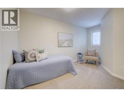 151 HIGHLAND Crescent - 15